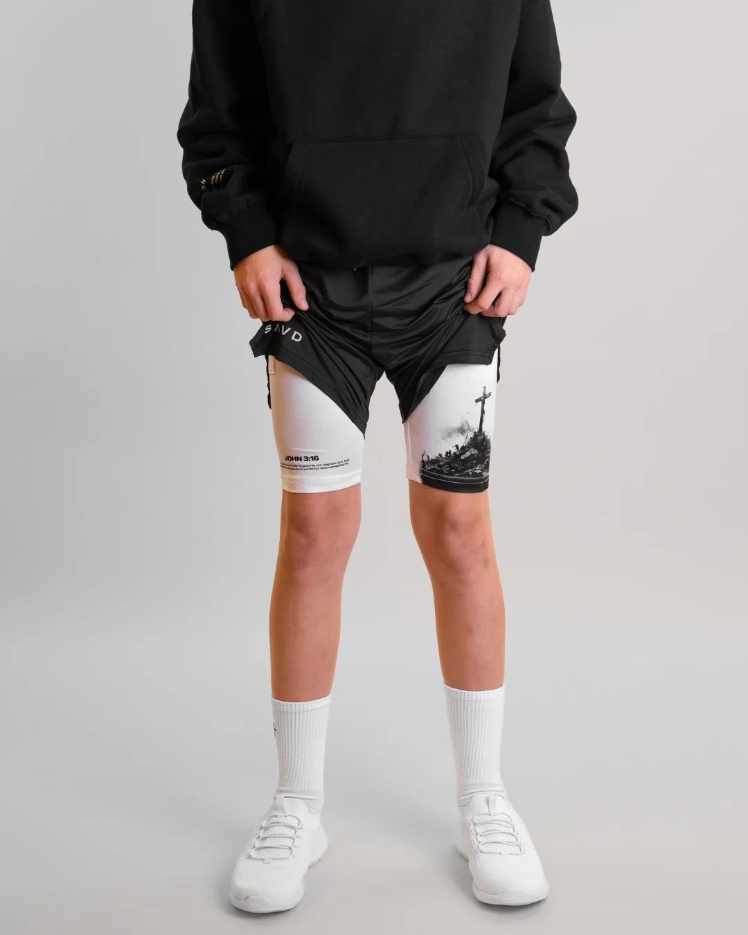 John 3:16 'The Cross' Youth Performance Shorts - Image 4