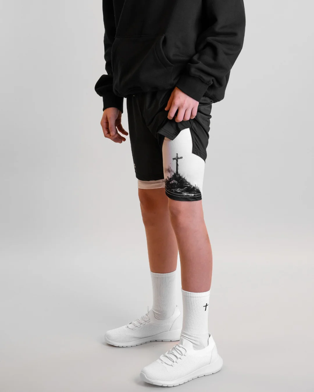 John 3:16 'The Cross' Youth Performance Shorts - Image 5