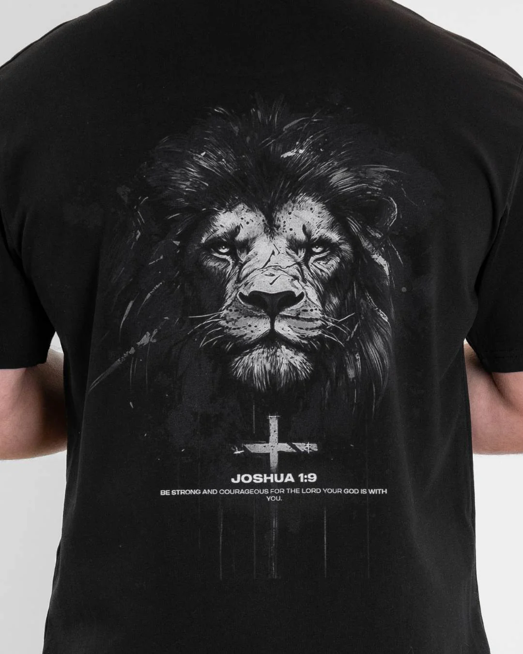 Joshua 1:9 Lion Oversized T-Shirt - Image 4