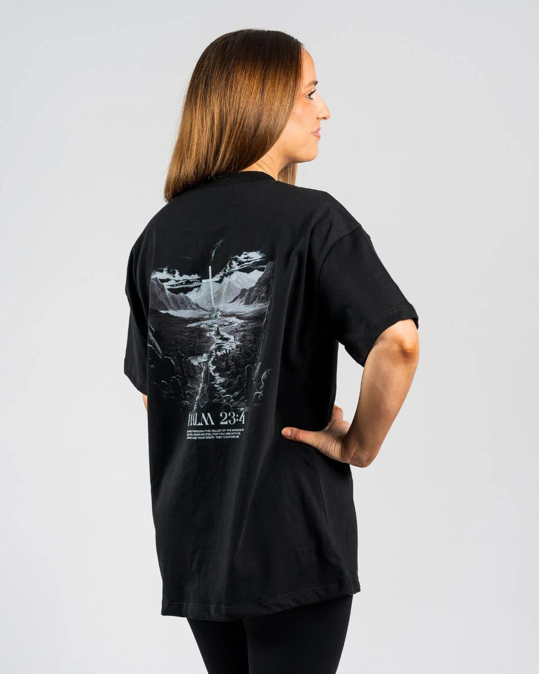 Psalm 23:4 'Shadow of Death' Women’s Oversized T-Shirt - Image 4