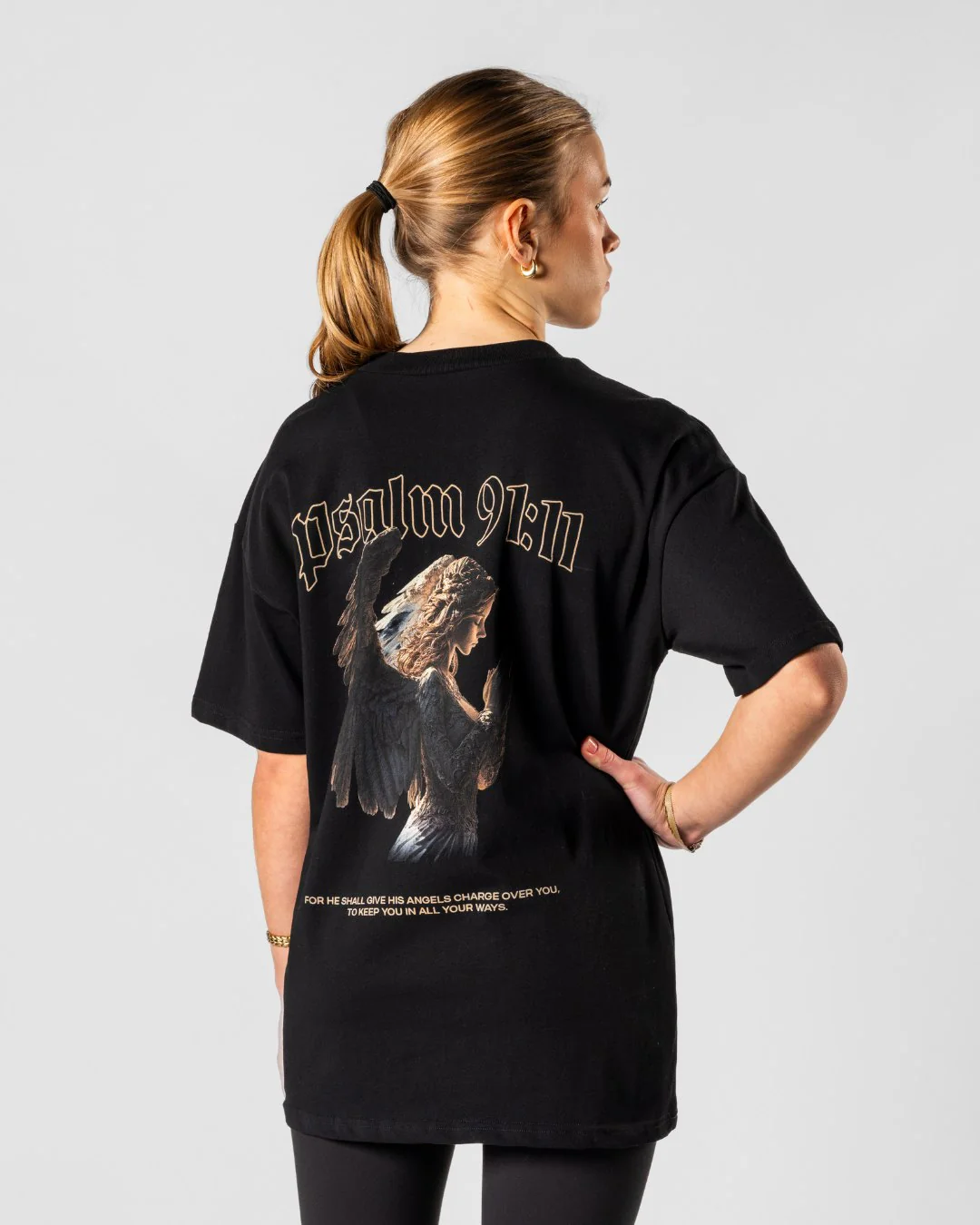 Psalm 91:11 'Keep you' Women’s Oversized T-Shirt - Image 4